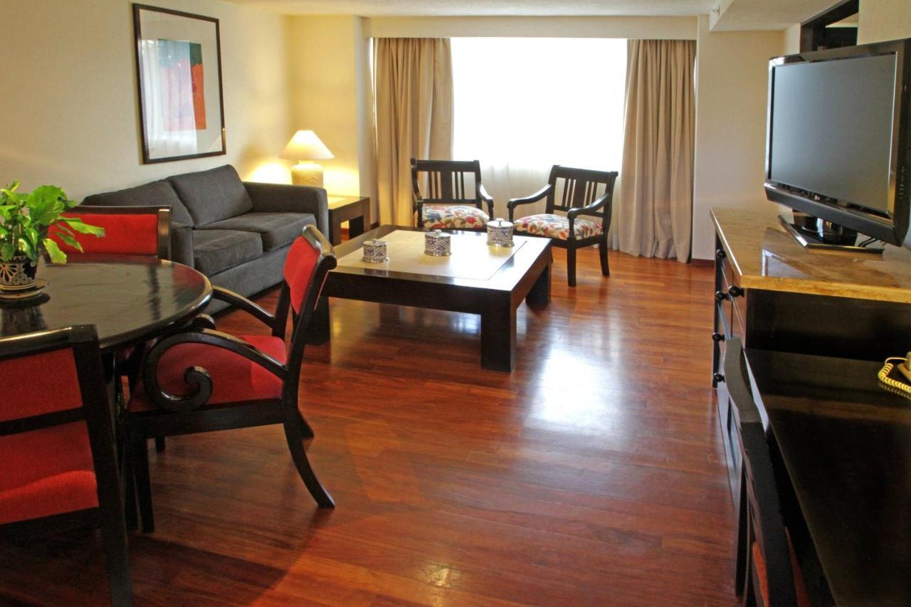 Marriott Puebla Hotel Meson Del Angel Buitenkant foto
